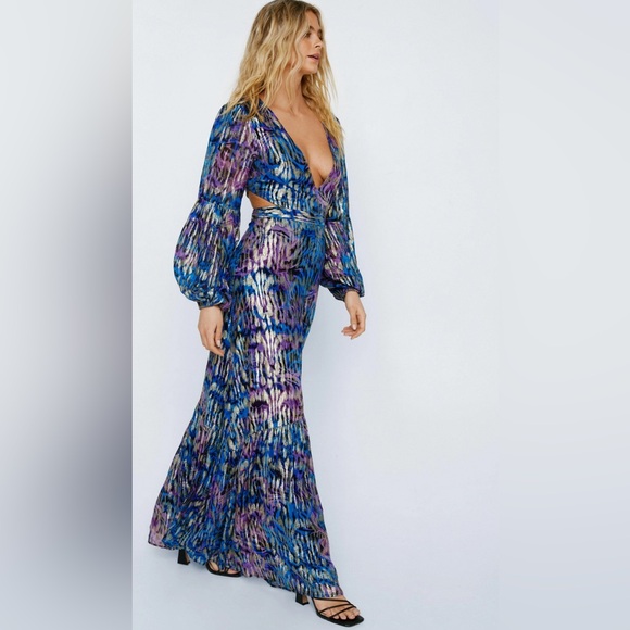 Nasty Gal vibrant Blue and Purple Long Sleeve Dress - Picture 3 of 7